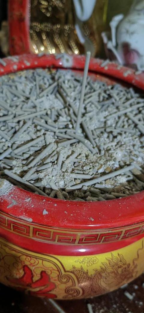 三炷香未燃完的含义及解读