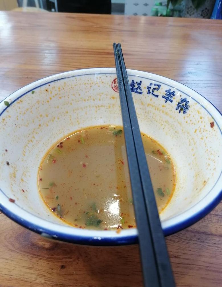 筷子搭碗的6大忌讳，你了解多少？