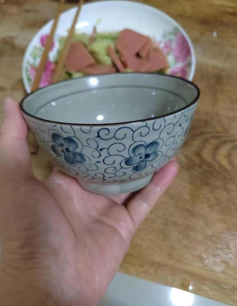 揭秘梦境：碗的象征意义与解读